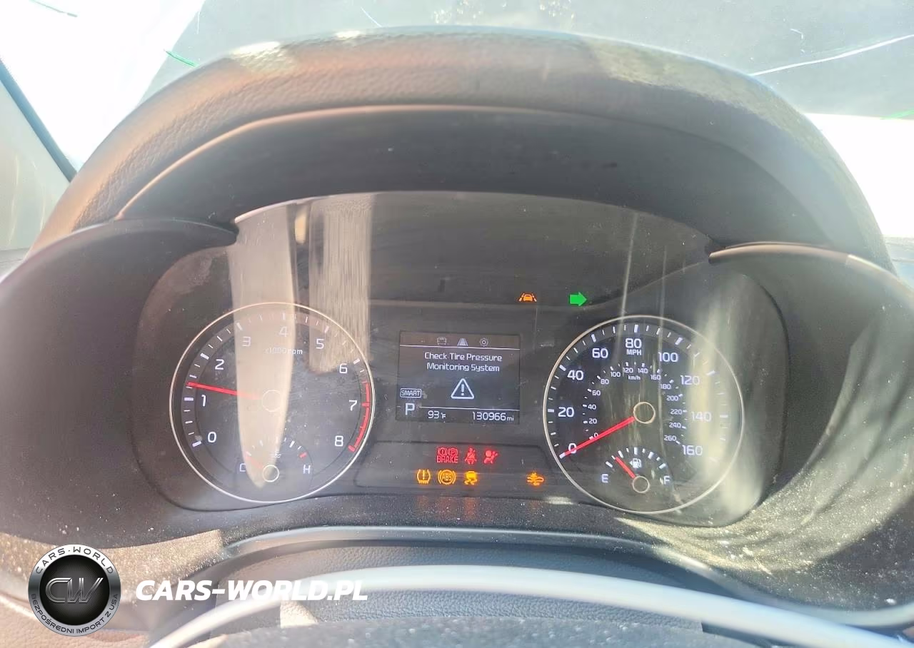 2019 Kia Forte Lxs VIN:3KPF24AD8KE037269 - 9