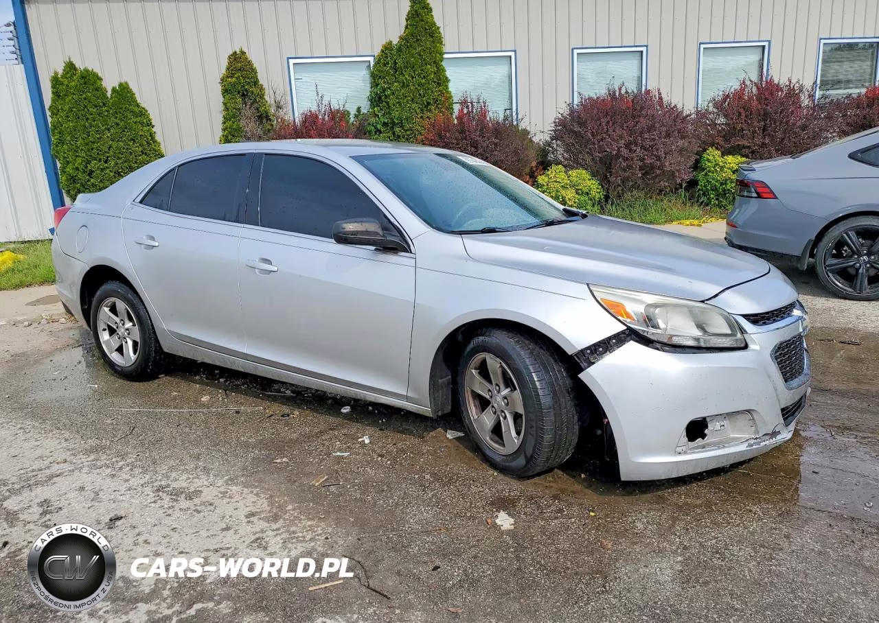 2015 Chevrolet Malibu Ls VIN:1G11B5SL7FU120066 - 4