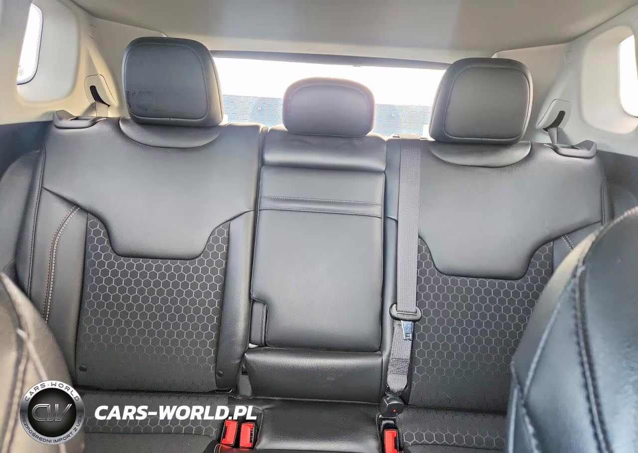 2020 Jeep Compass Latitude VIN:3C4NJDBB8LT117289 - 10