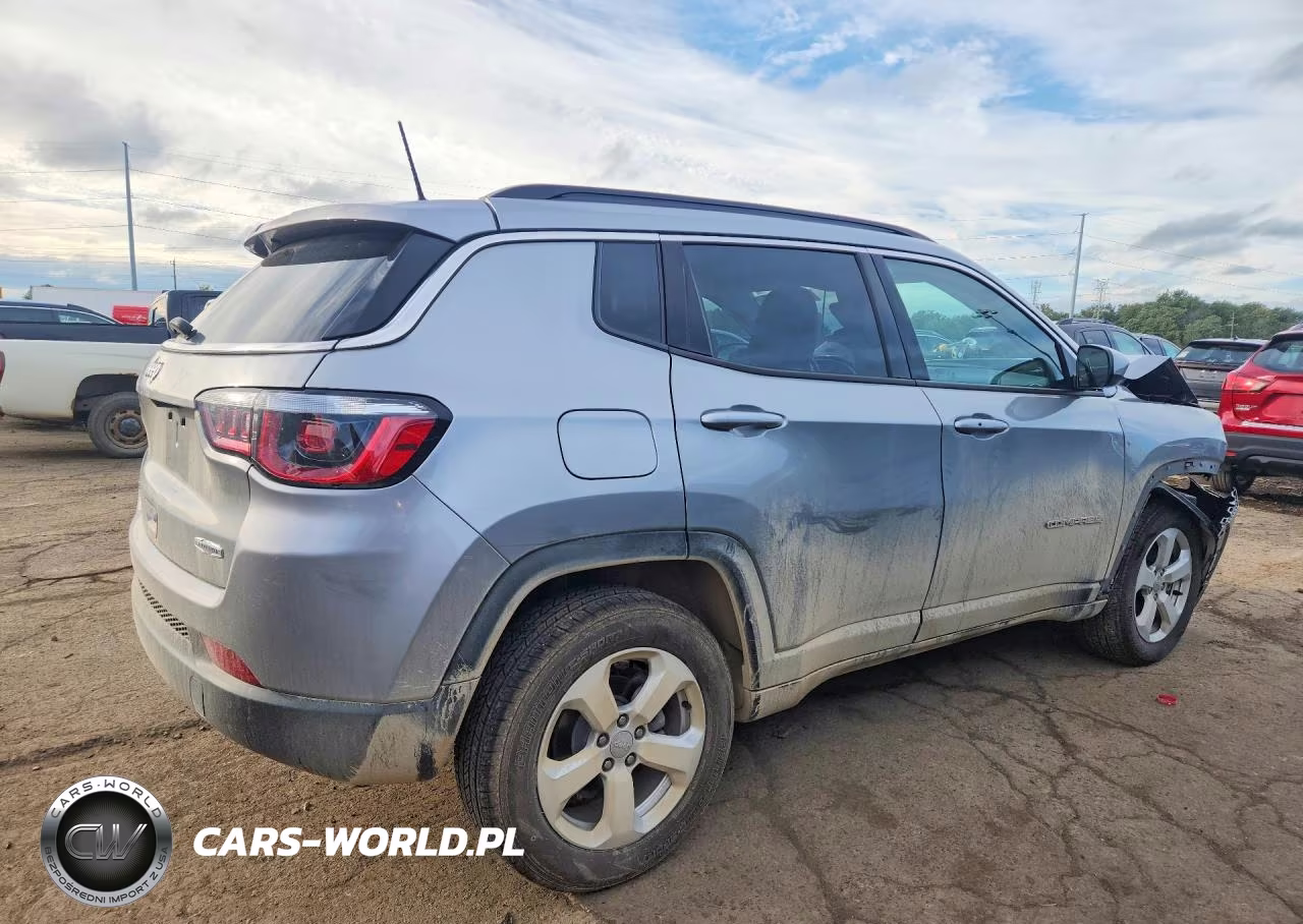 2020 Jeep Compass Latitude VIN:3C4NJDBB8LT117289 - 3