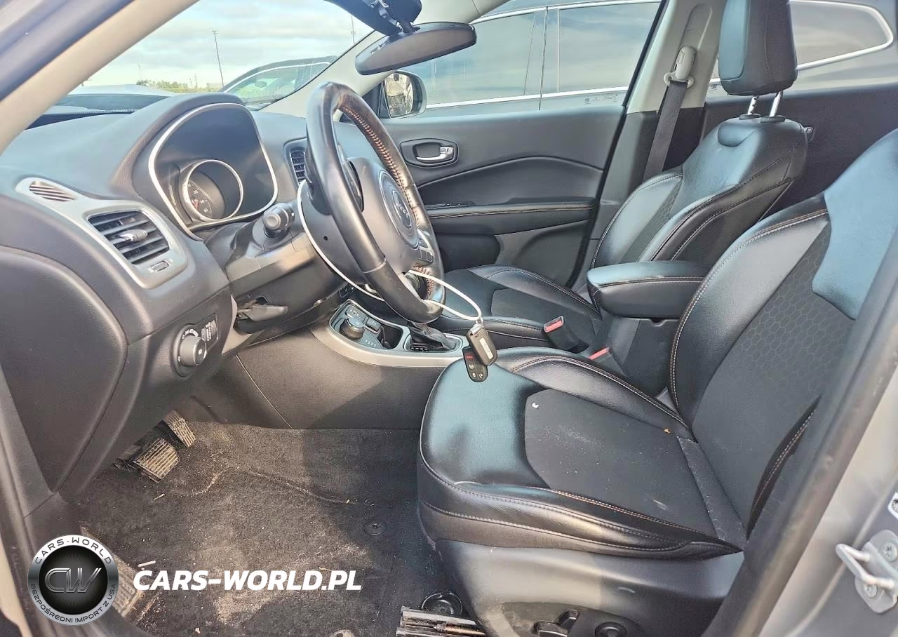2020 Jeep Compass Latitude VIN:3C4NJDBB8LT117289 - 7