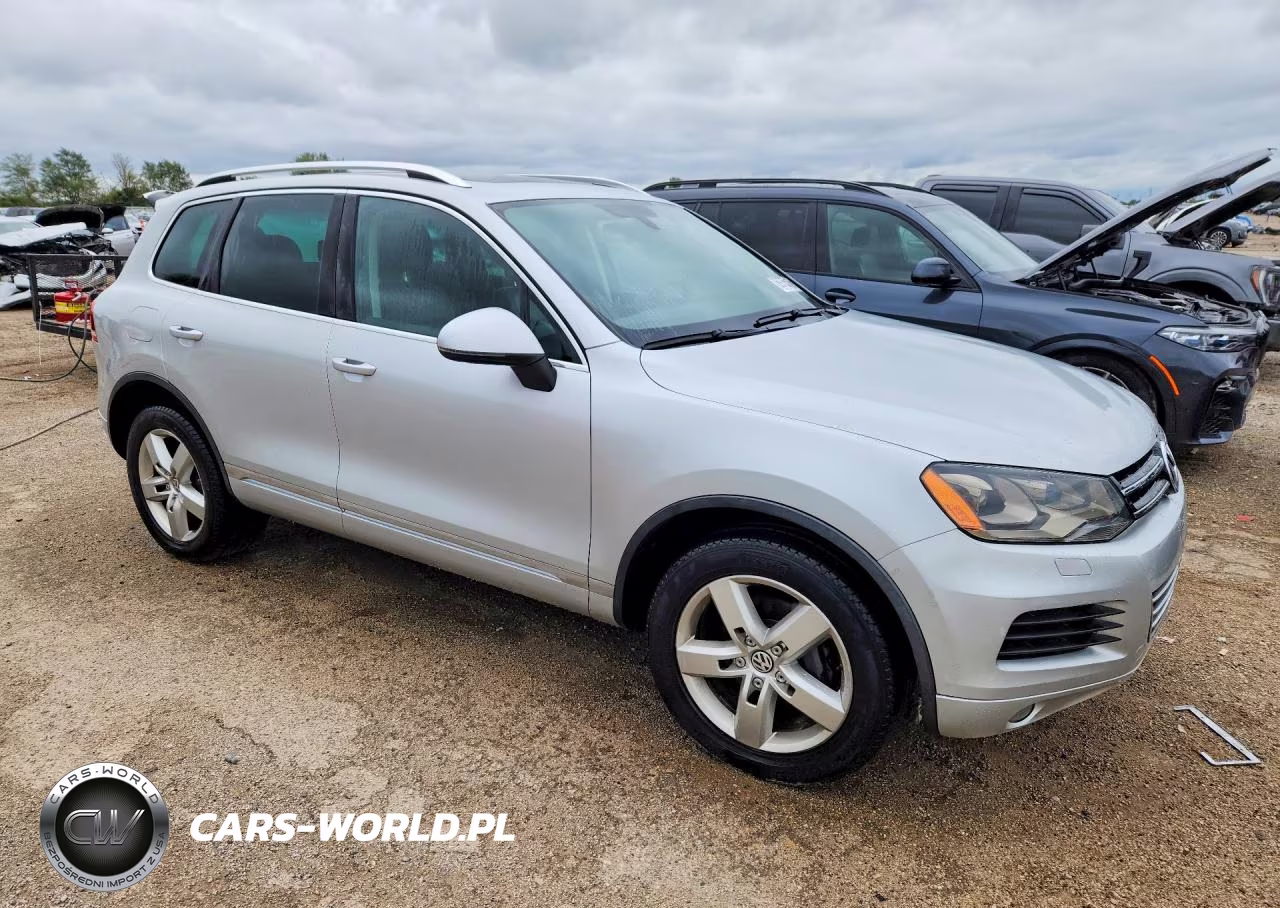 2013 Volkswagen Touareg V6 VIN:WVGEF9BPXDD006174 - 4