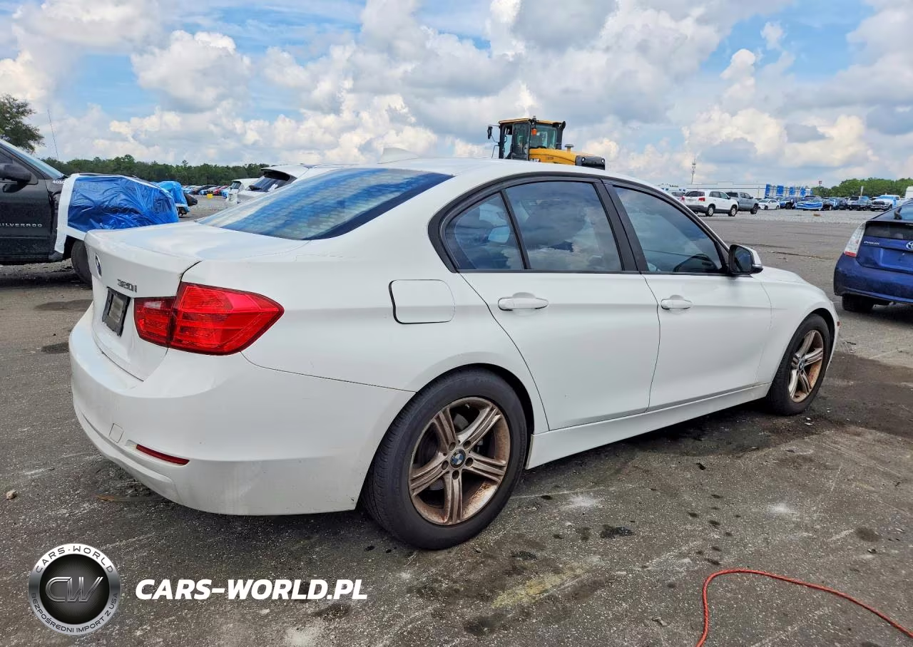 2015 BMW 320 I VIN:WBA3B1G55FNT64745 - 3