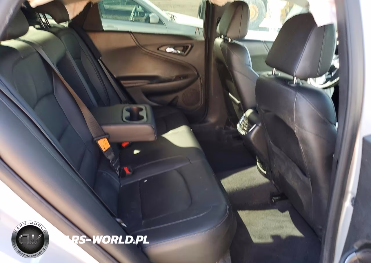 2018 Chevrolet Malibu Premier VIN:1G1ZE5SX2JF262075 - 10