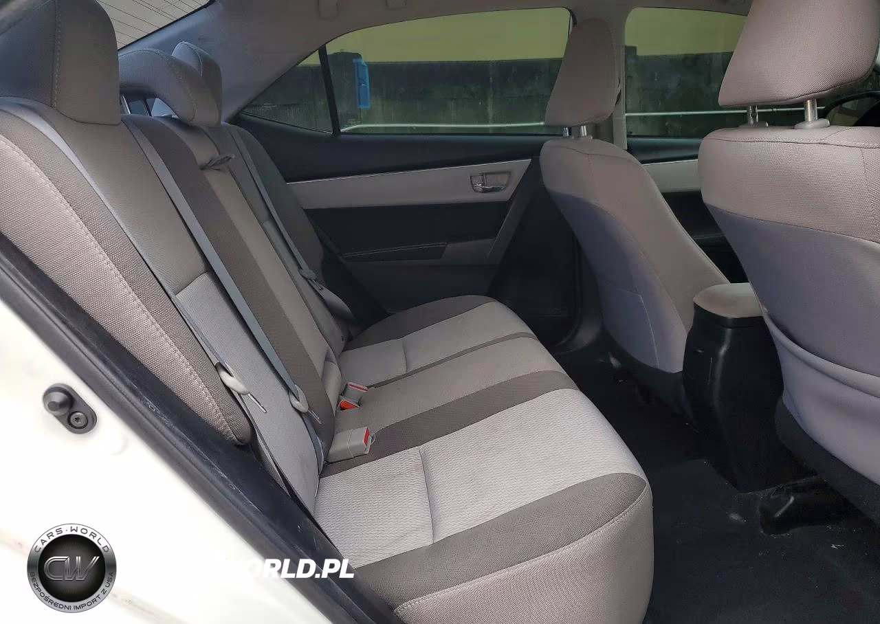 2017 Toyota Corolla Le VIN:2T1BURHE0HC752137 - 10