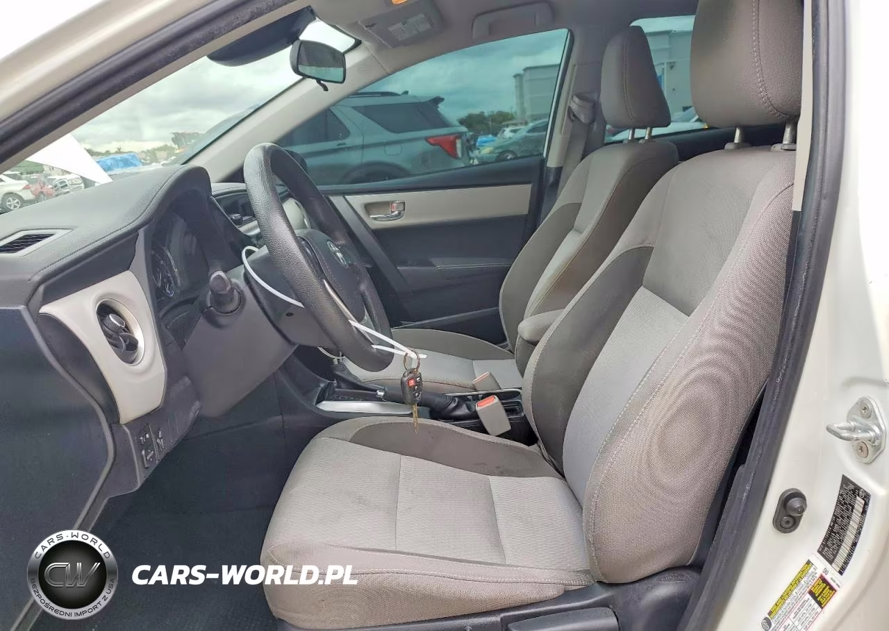 2017 Toyota Corolla Le VIN:2T1BURHE0HC752137 - 7