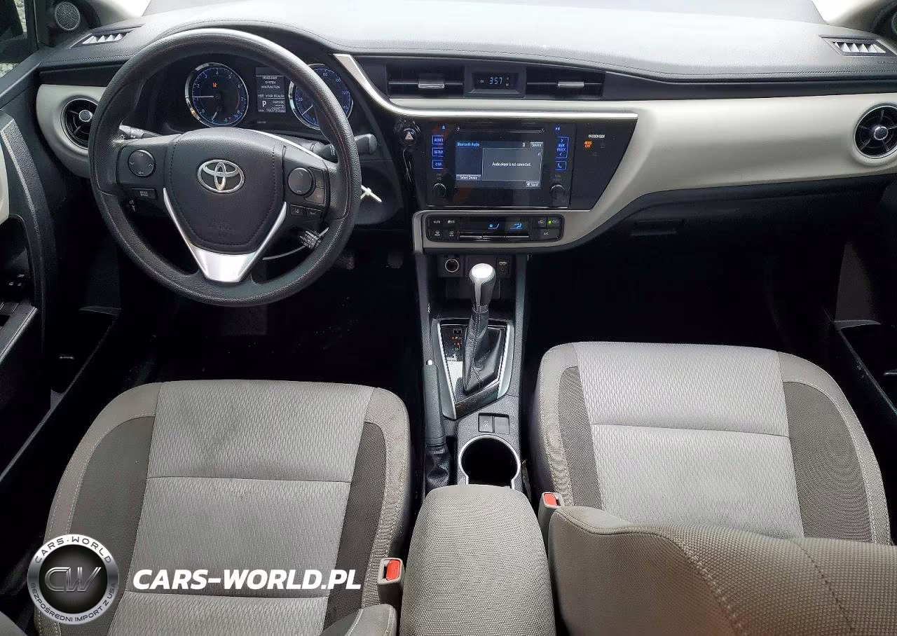 2017 Toyota Corolla Le VIN:2T1BURHE0HC752137 - 8