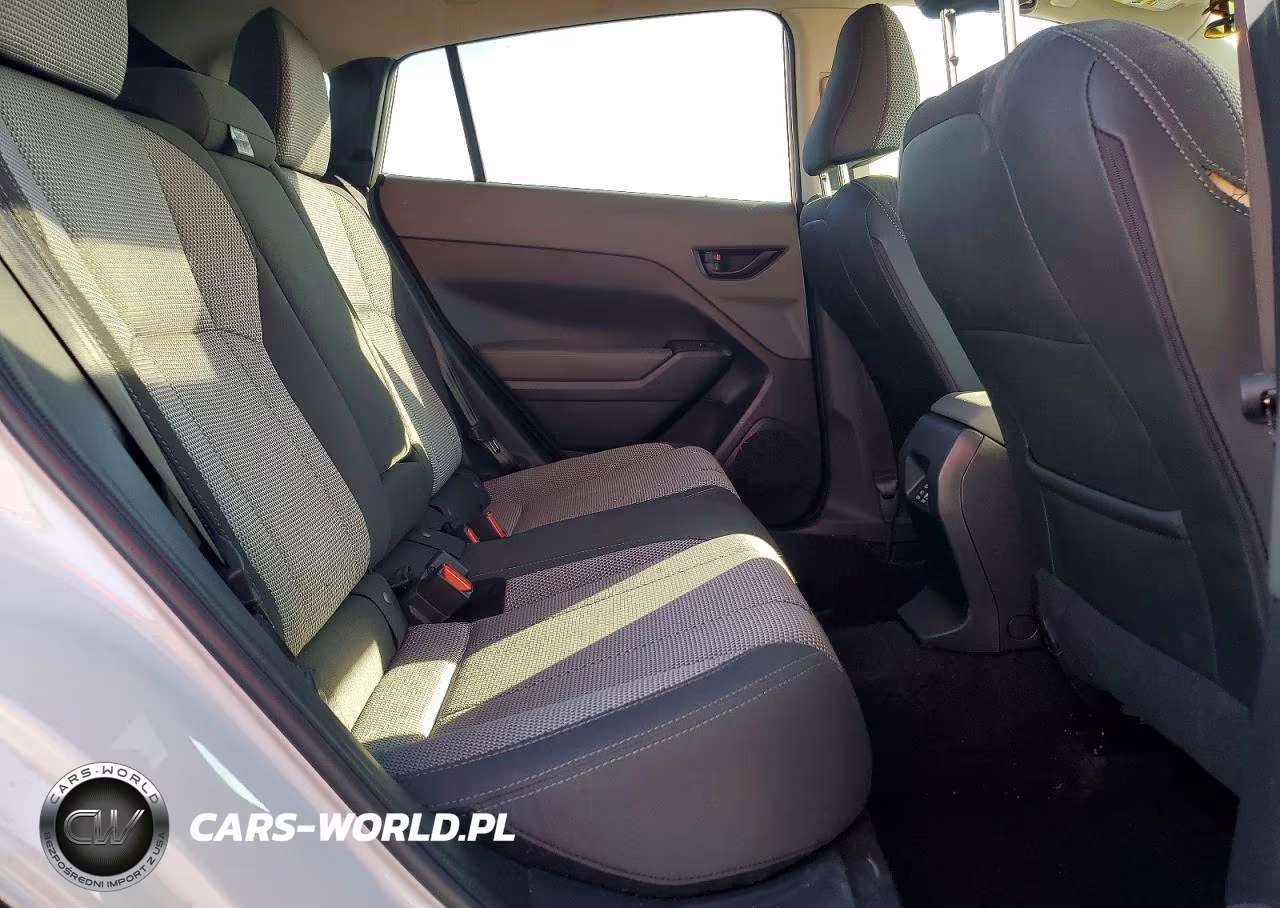 2024 Subaru Crosstrek Premium VIN:JF2GUADC6R8314622 - 11