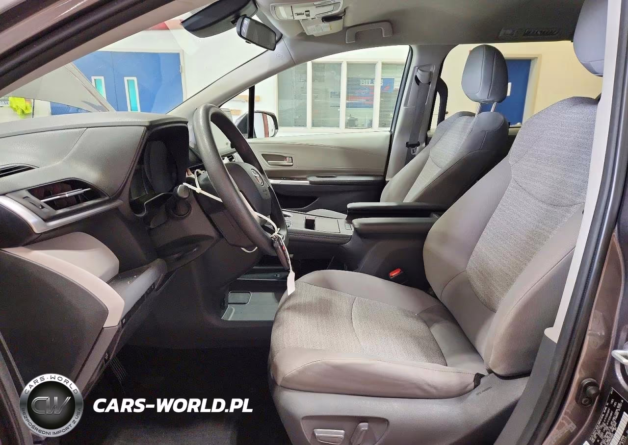 2021 Toyota Sienna Le VIN:5TDKSKFC8MS016045 - 7