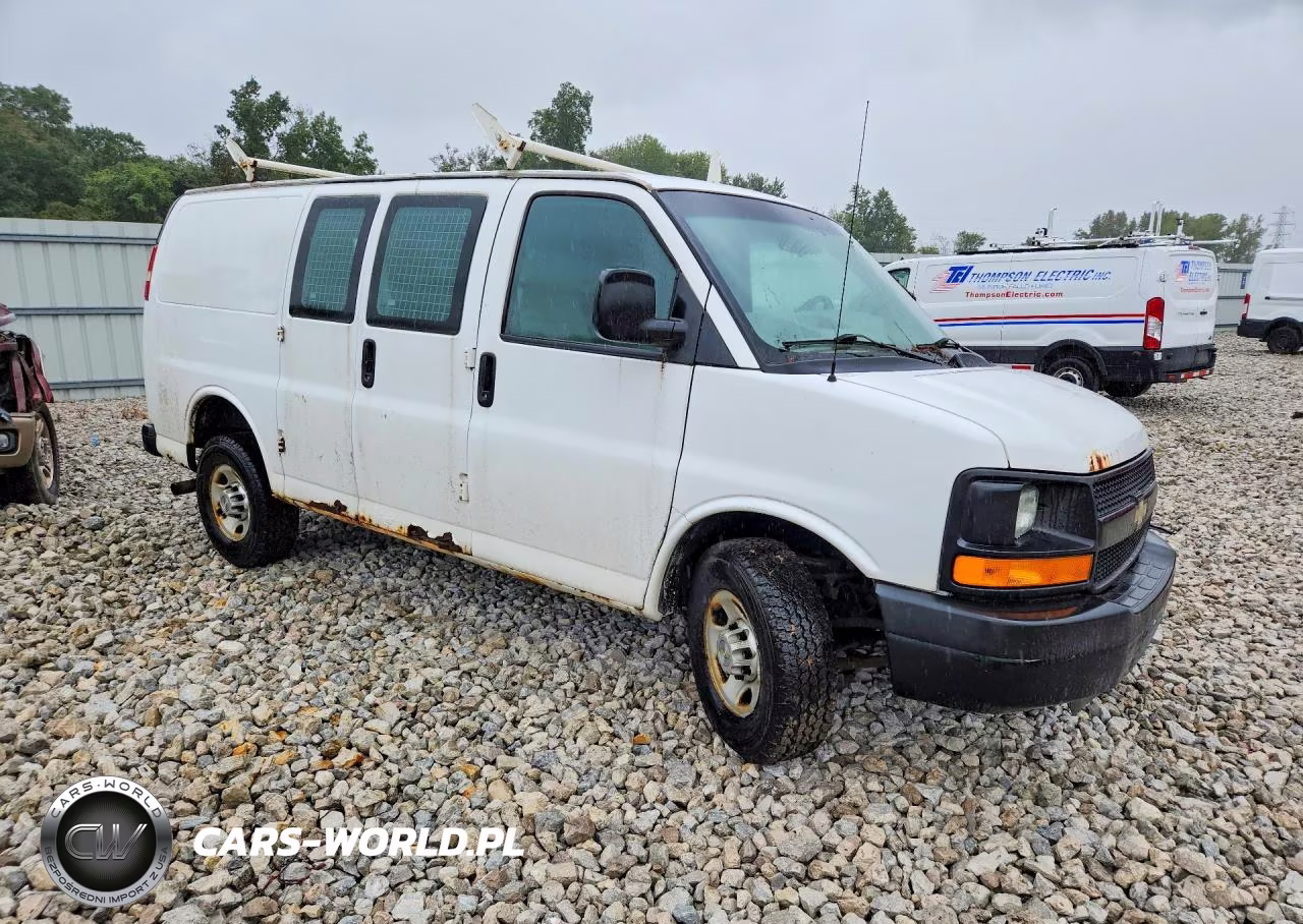 2014 Chevrolet Express G3500 VIN:1GCZGTBG9E1118418 - 4