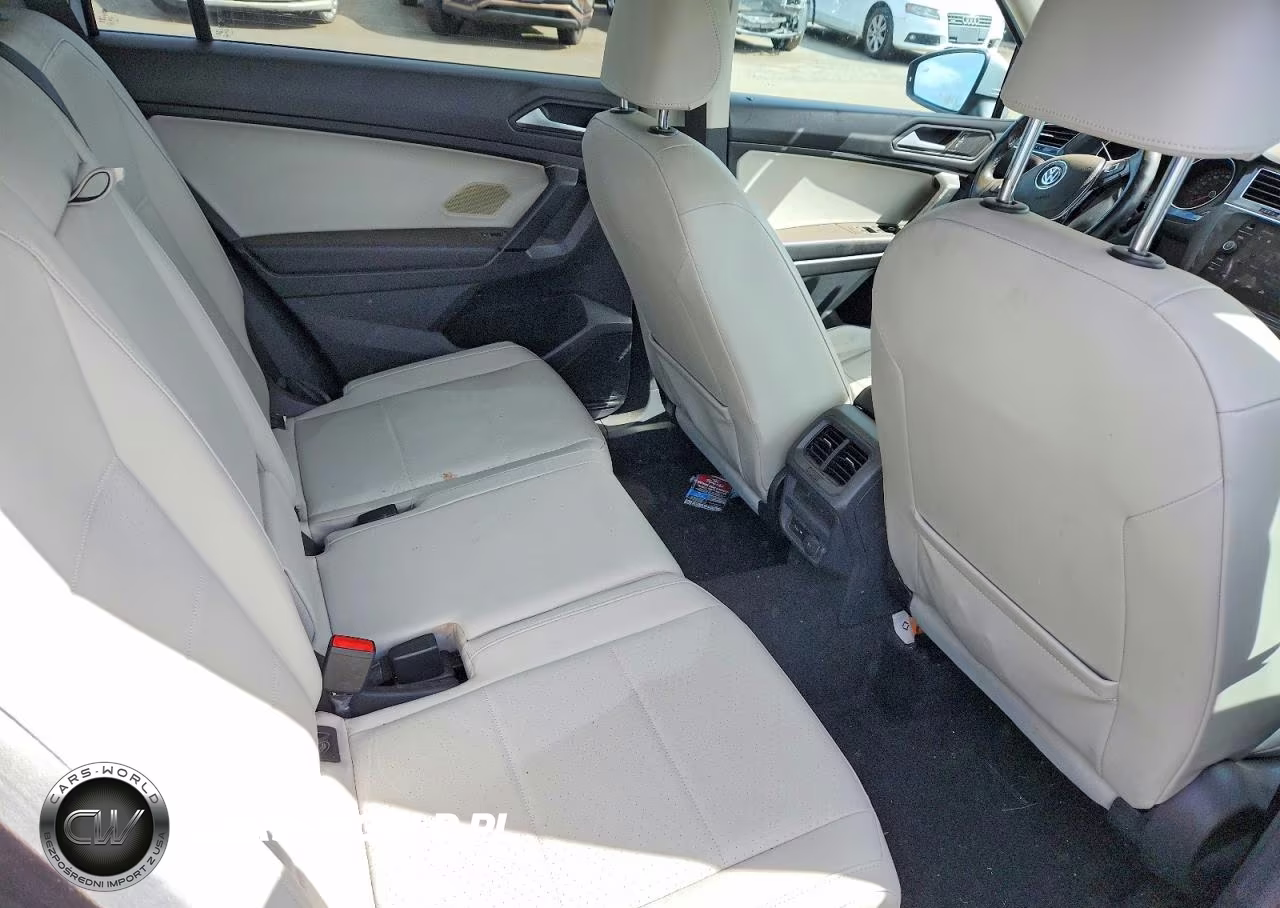 2019 Volkswagen Tiguan Se VIN:3VV2B7AX1KM029676 - 11