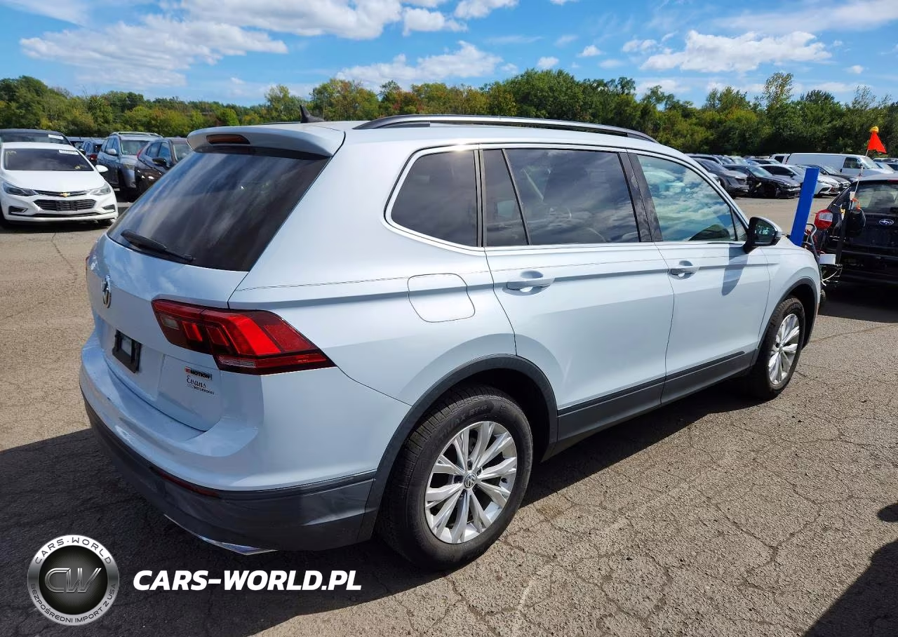 2019 Volkswagen Tiguan Se VIN:3VV2B7AX1KM029676 - 3