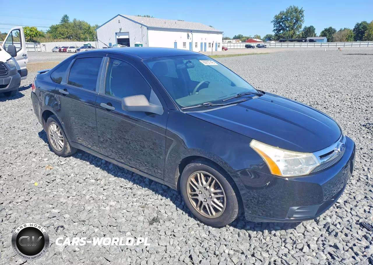 2010 Ford Focus Se VIN:1FAHP3FN5AW137068 - 4