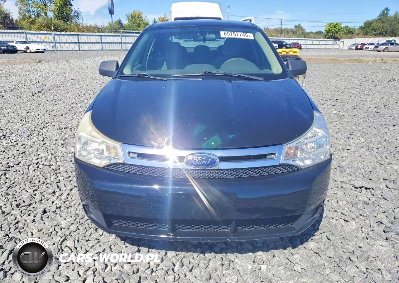 2010 Ford Focus Se VIN:1FAHP3FN5AW137068 - 5