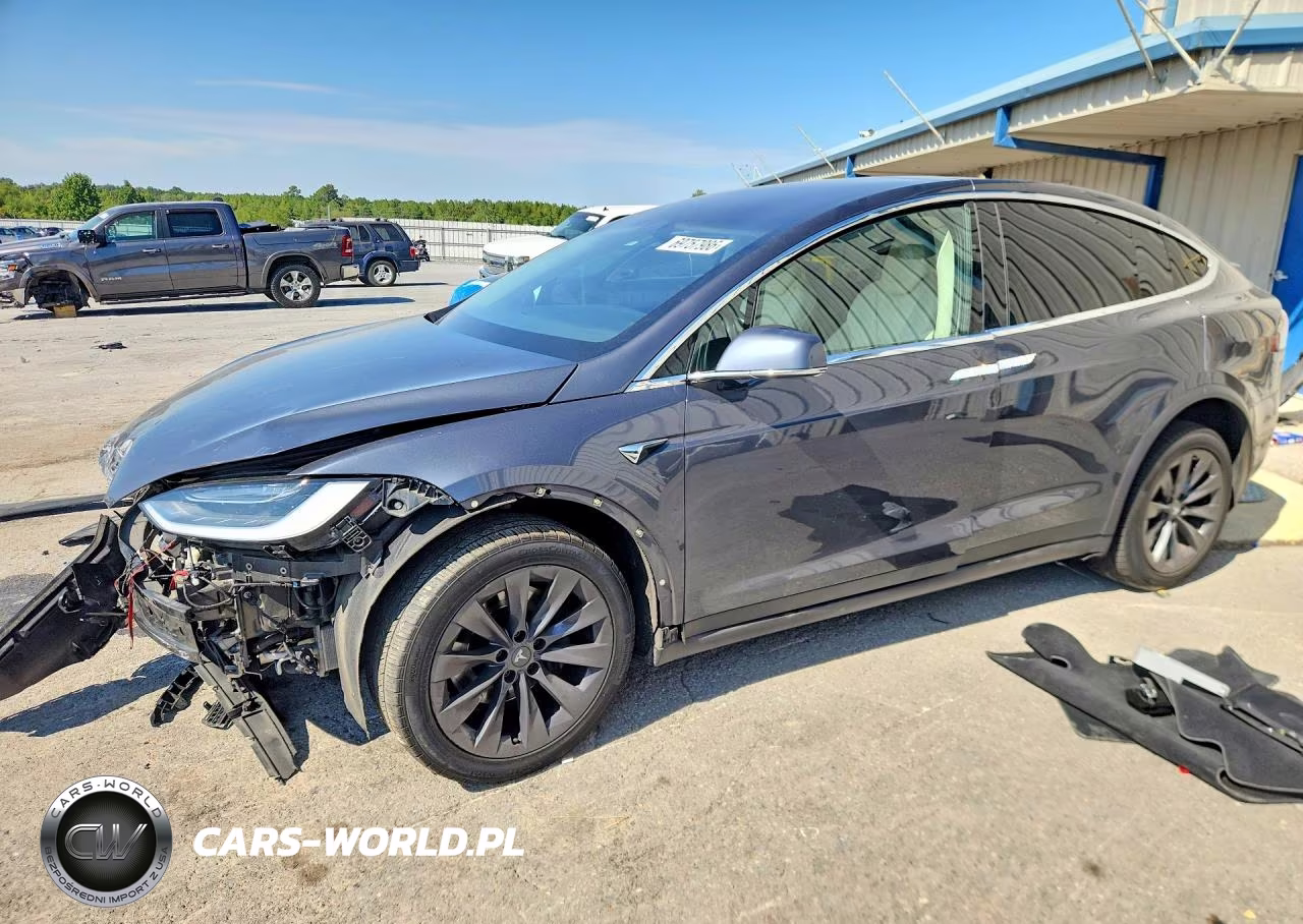 2019 Tesla Model X VIN:5YJXCDE22KF158934 - 1