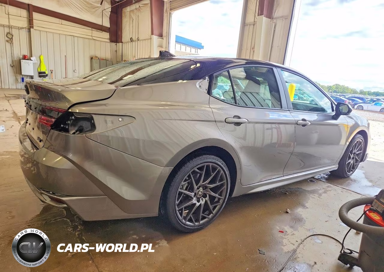 2026 Toyota Camry Xse VIN:4T1DBADK7TU542749 - 3