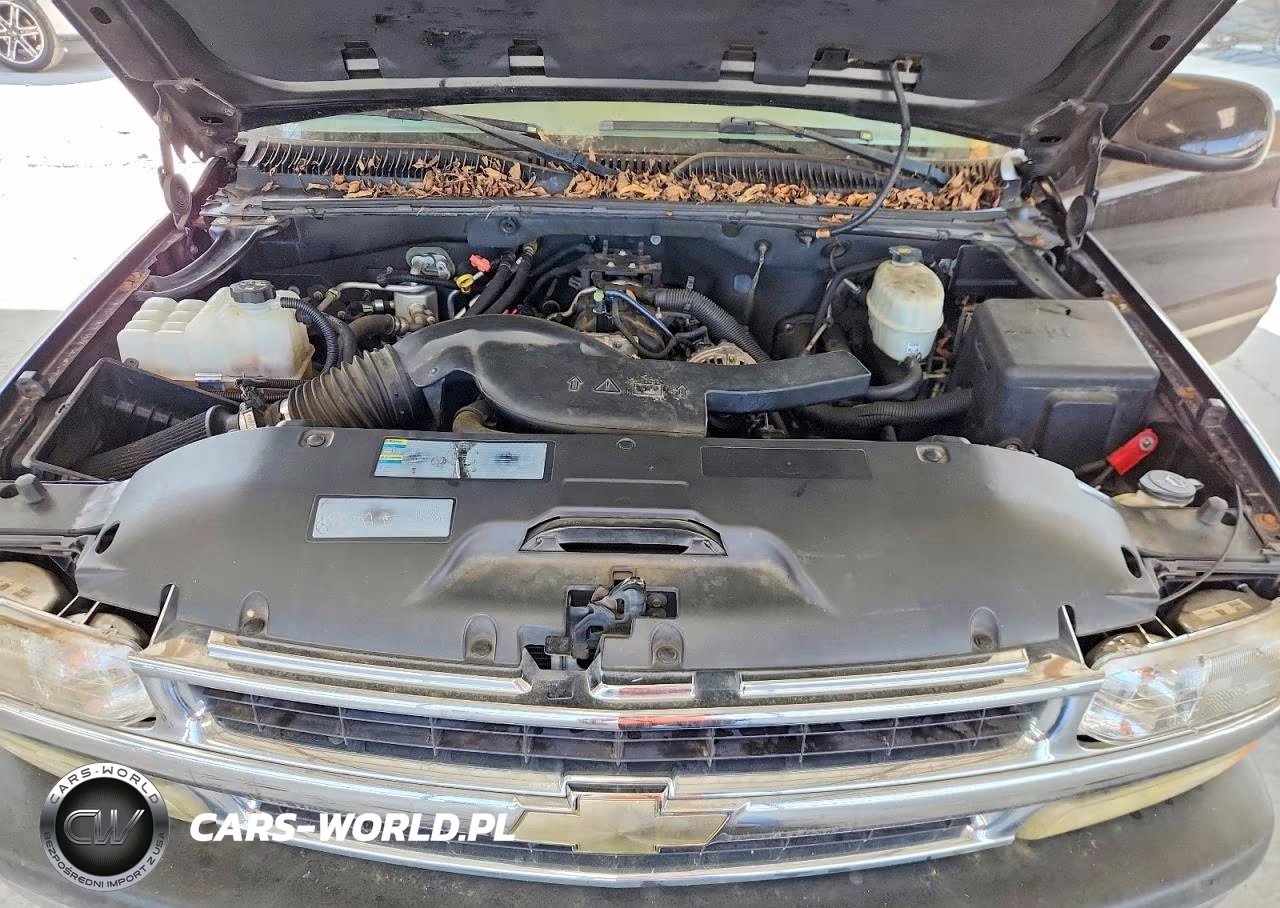 2005 Chevrolet Tahoe C1500 VIN:1GNEC13T75R100647 - 11