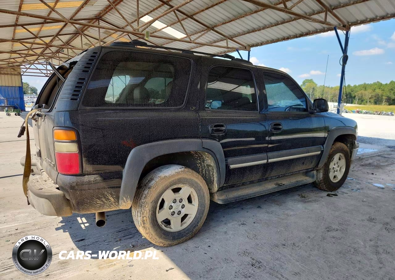 2005 Chevrolet Tahoe C1500 VIN:1GNEC13T75R100647 - 3