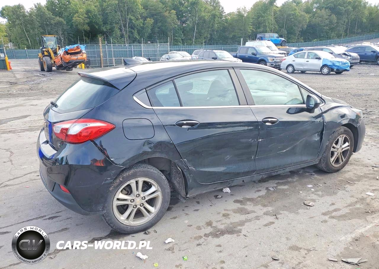 2018 Chevrolet Cruze Lt VIN:3G1BE6SM7JS523970 - 3