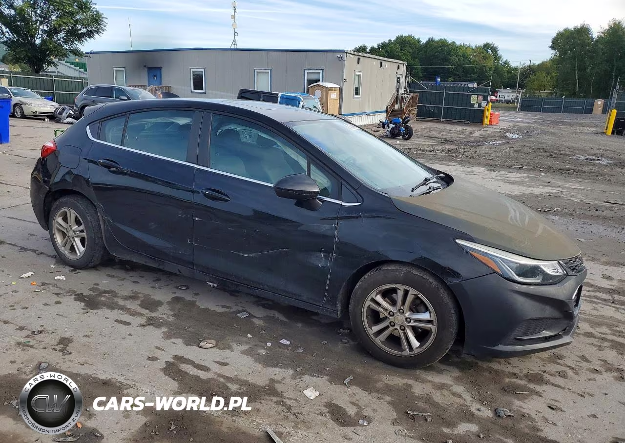 2018 Chevrolet Cruze Lt VIN:3G1BE6SM7JS523970 - 4