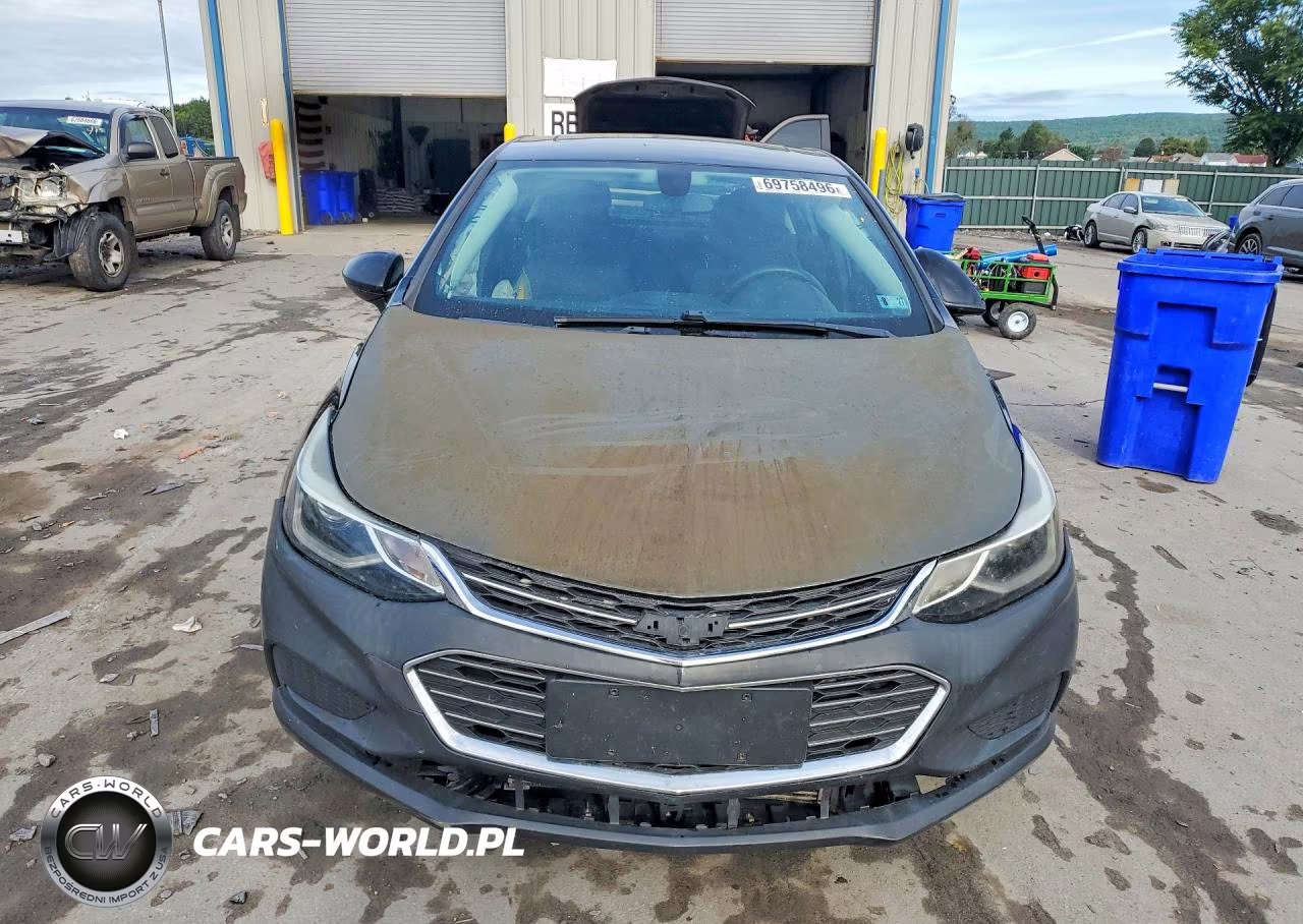 2018 Chevrolet Cruze Lt VIN:3G1BE6SM7JS523970 - 5