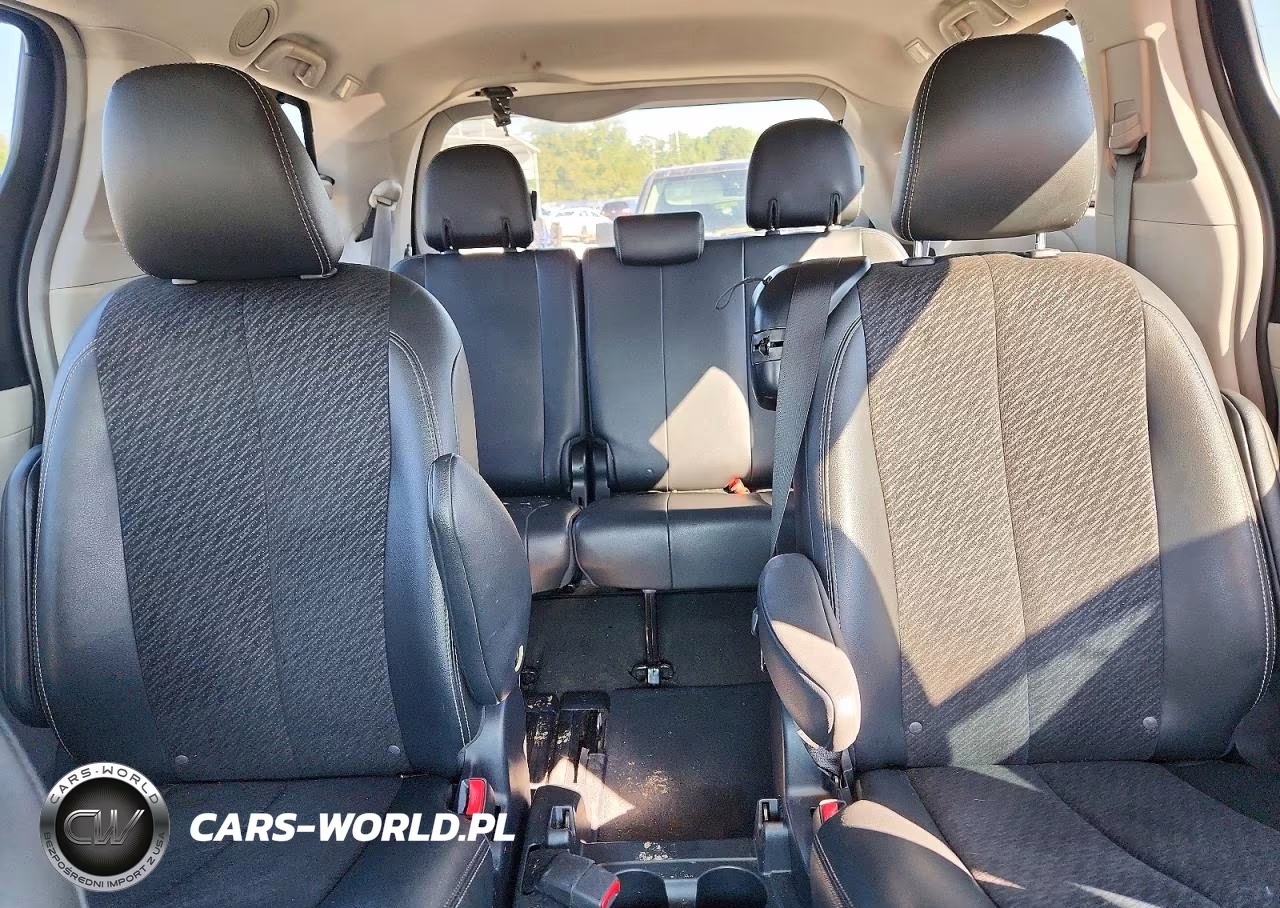 2014 Toyota Sienna VIN:5TDXK3DC5ES498702 - 10
