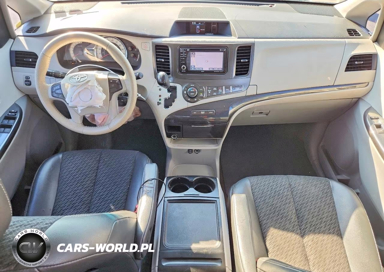 2014 Toyota Sienna VIN:5TDXK3DC5ES498702 - 8