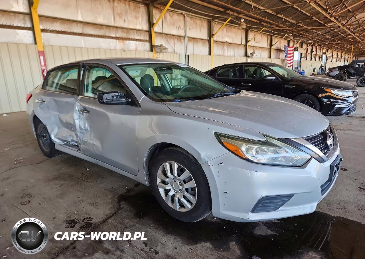 2017 Nissan Altima 2.5 S VIN:1N4AL3AP8HN365748 - 4