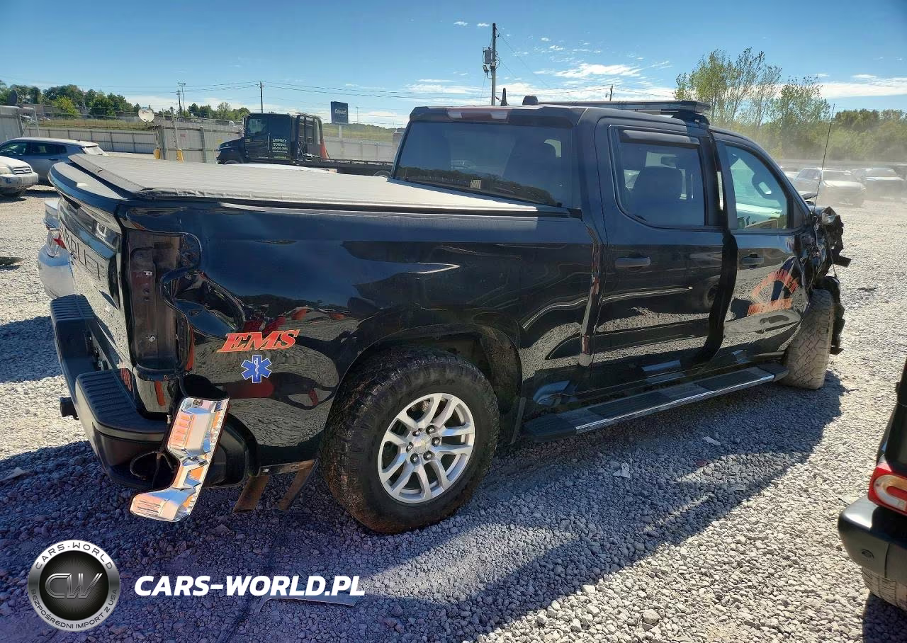 2021 Chevrolet Silverado K1500 VIN:1GCUYAEF9MZ156441 - 3