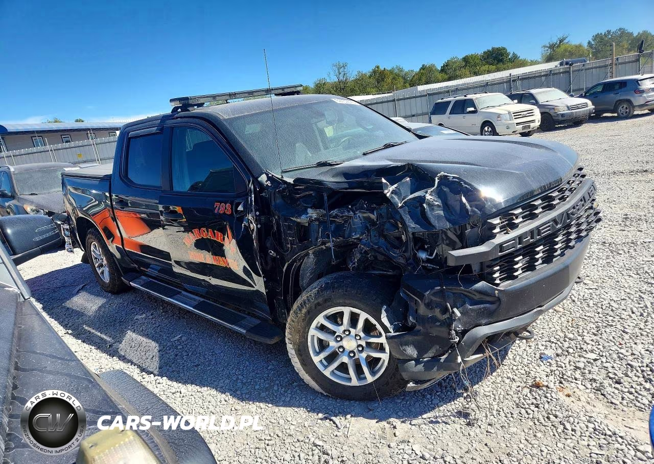 2021 Chevrolet Silverado K1500 VIN:1GCUYAEF9MZ156441 - 4