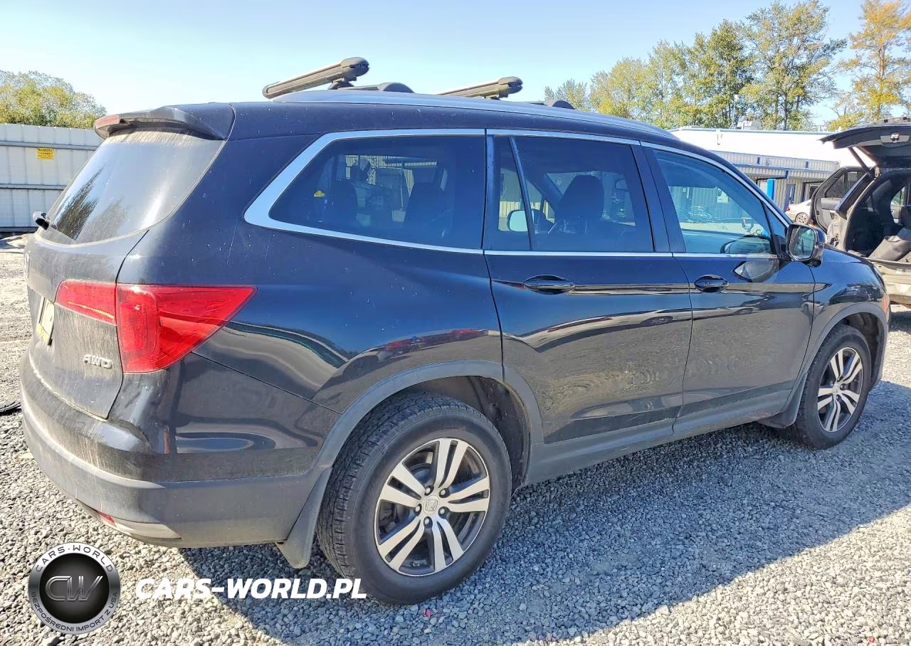 2017 Honda Pilot Exln VIN:5FNYF6H78HB024484 - 3