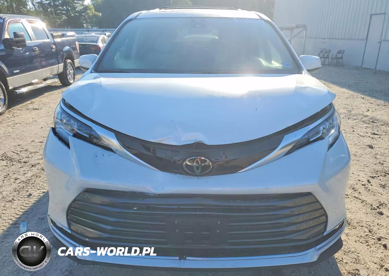 2026 Toyota Sienna Limited 7-Passenger VIN:5TDZSKFCXTS237207 - 5