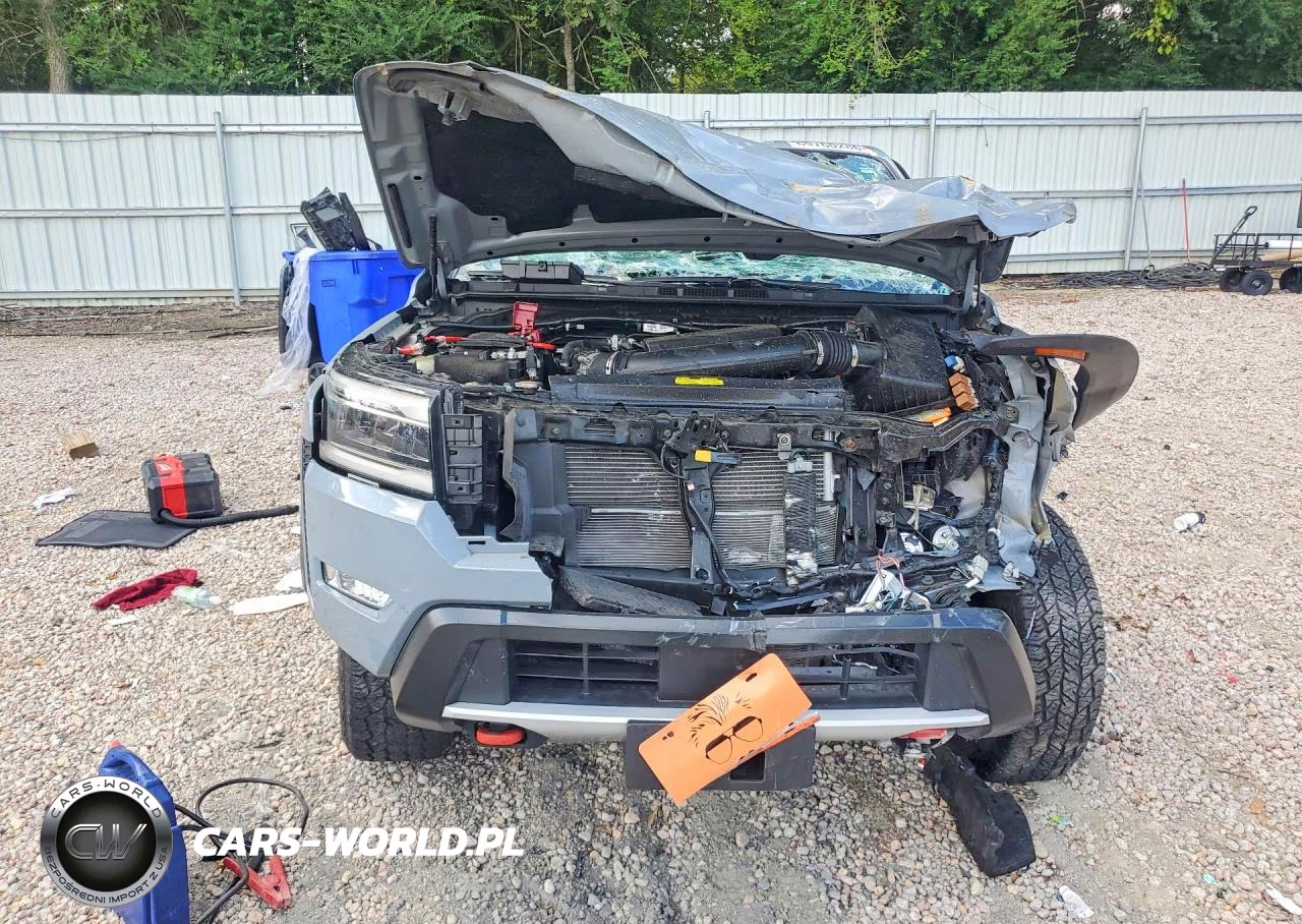 2024 Nissan Frontier Pro-4X VIN:1N6ED1EK9RN615735 - 5