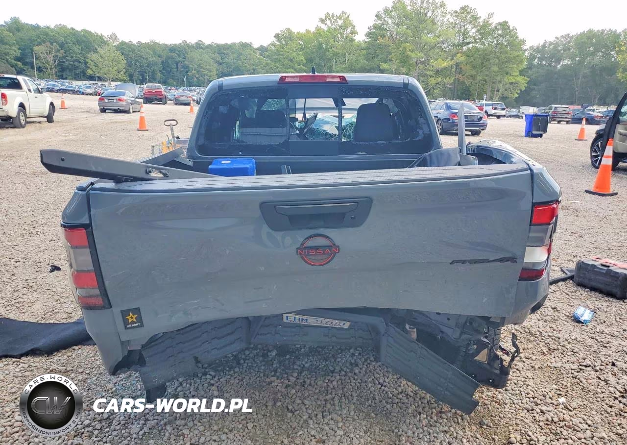 2024 Nissan Frontier Pro-4X VIN:1N6ED1EK9RN615735 - 6