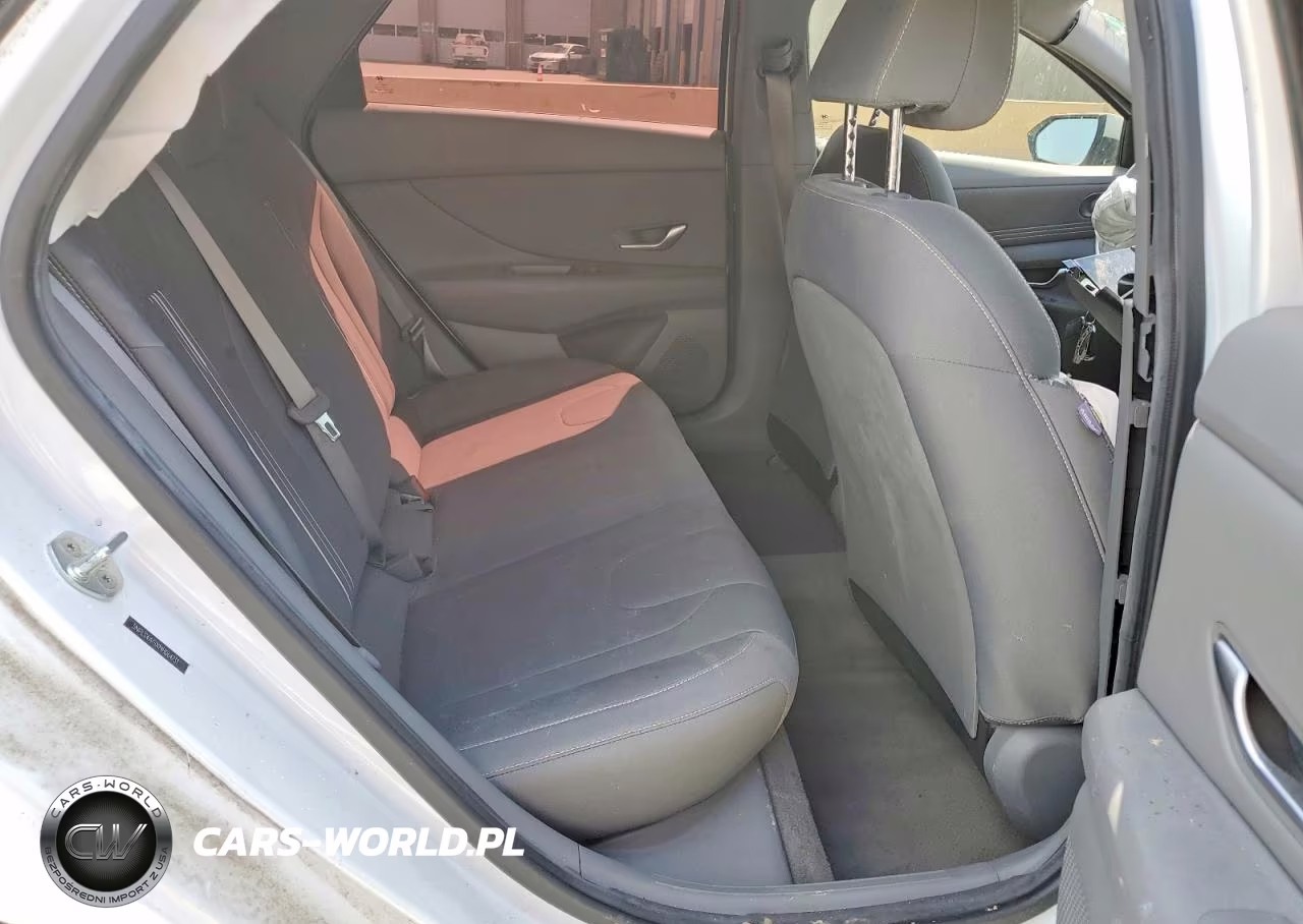 2022 Hyundai Elantra Sel VIN:5NPLS4AGXNH064731 - 10