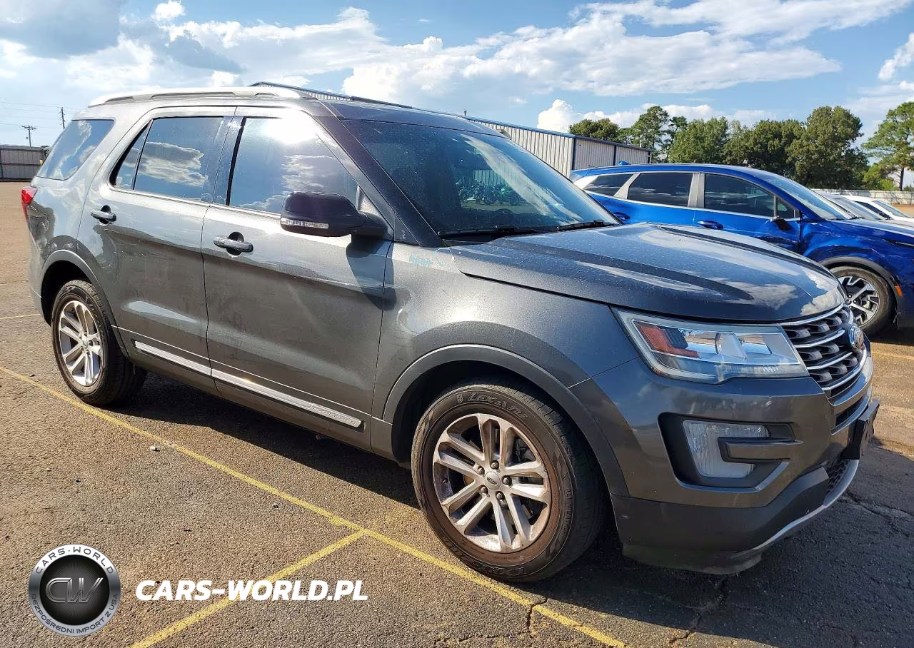 2016 Ford Explorer Xlt VIN:1FM5K7D83GGC03681 - 4