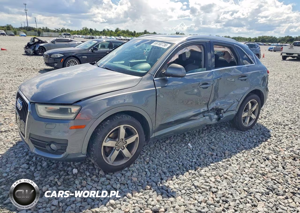 2015 Audi Q3 Premium Plus VIN:WA1EFCFS1FR001154 - 1