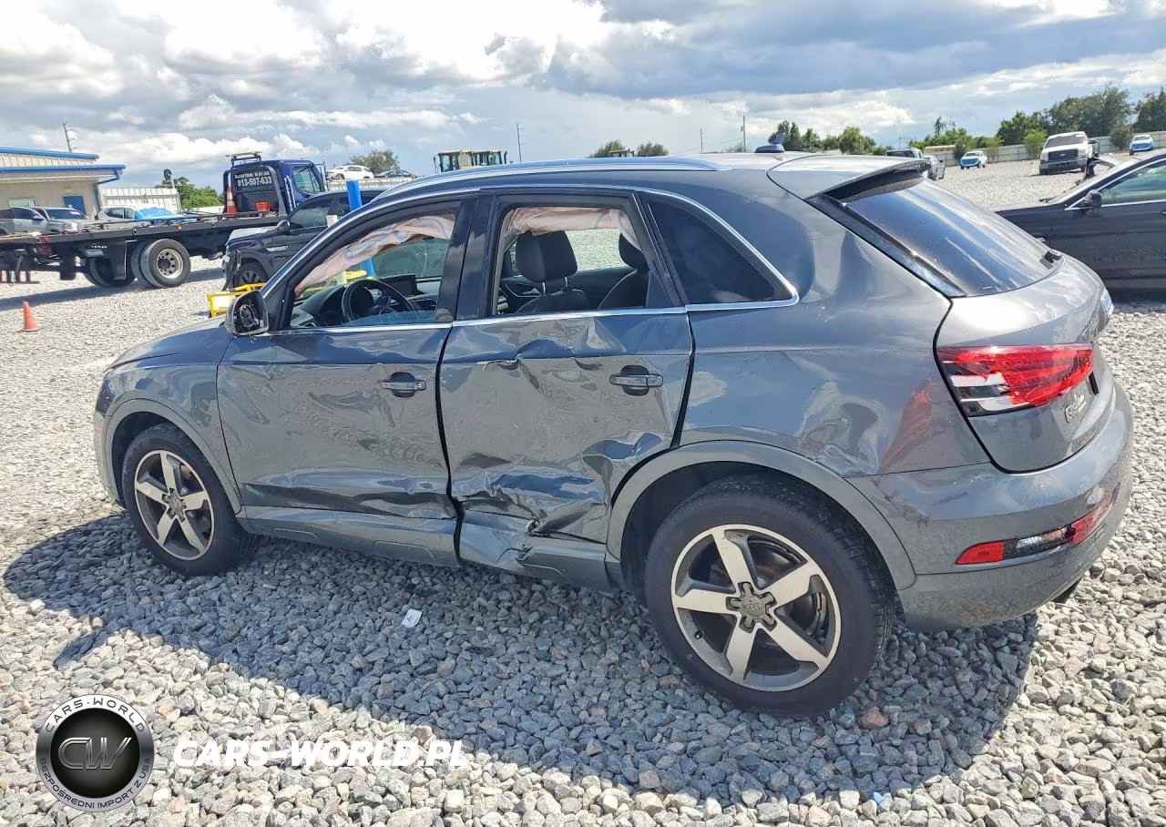 2015 Audi Q3 Premium Plus VIN:WA1EFCFS1FR001154 - 2