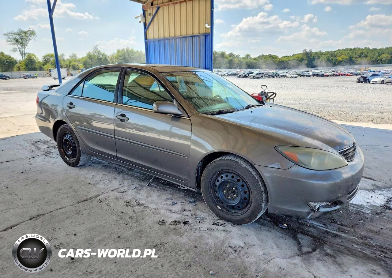 2002 Toyota Camry Se VIN:4T1BE32K22U616722 - 4