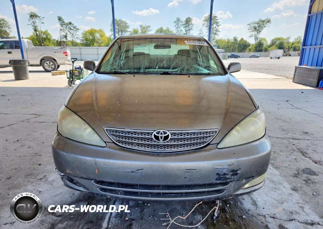 2002 Toyota Camry Se VIN:4T1BE32K22U616722 - 5