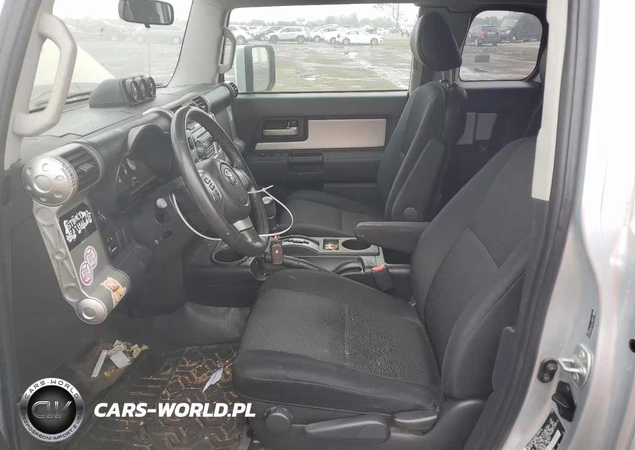 2007 Toyota Fj Cruiser Base VIN:JTEBU11FX70052201 - 7