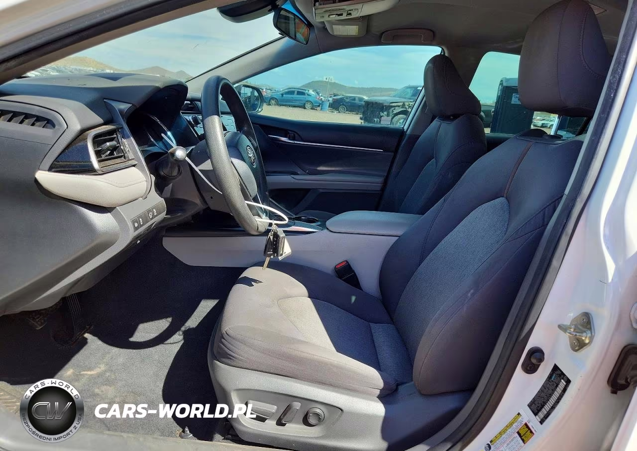 2020 Toyota Camry Le VIN:4T1C11AK1LU505022 - 7
