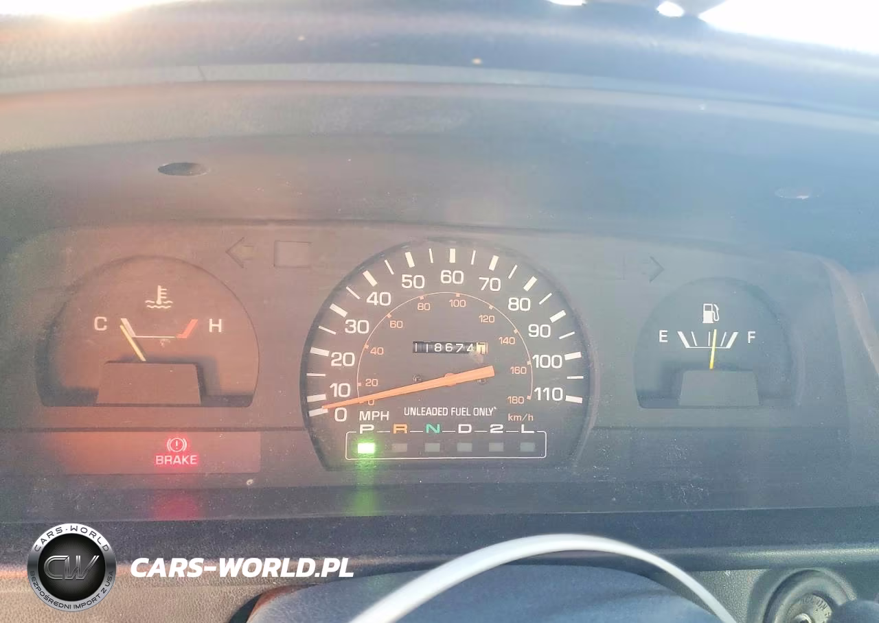 1990 Toyota Pickup Deluxe VIN:JT4RN93P8L5019361 - 9