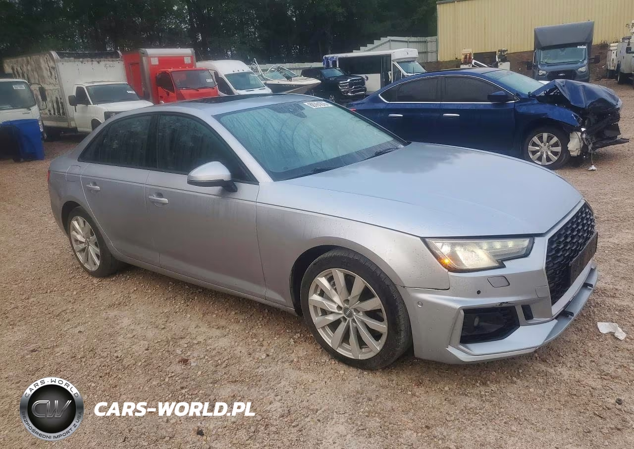 2017 Audi A4 Premium VIN:WAUANAF40HN003580 - 4