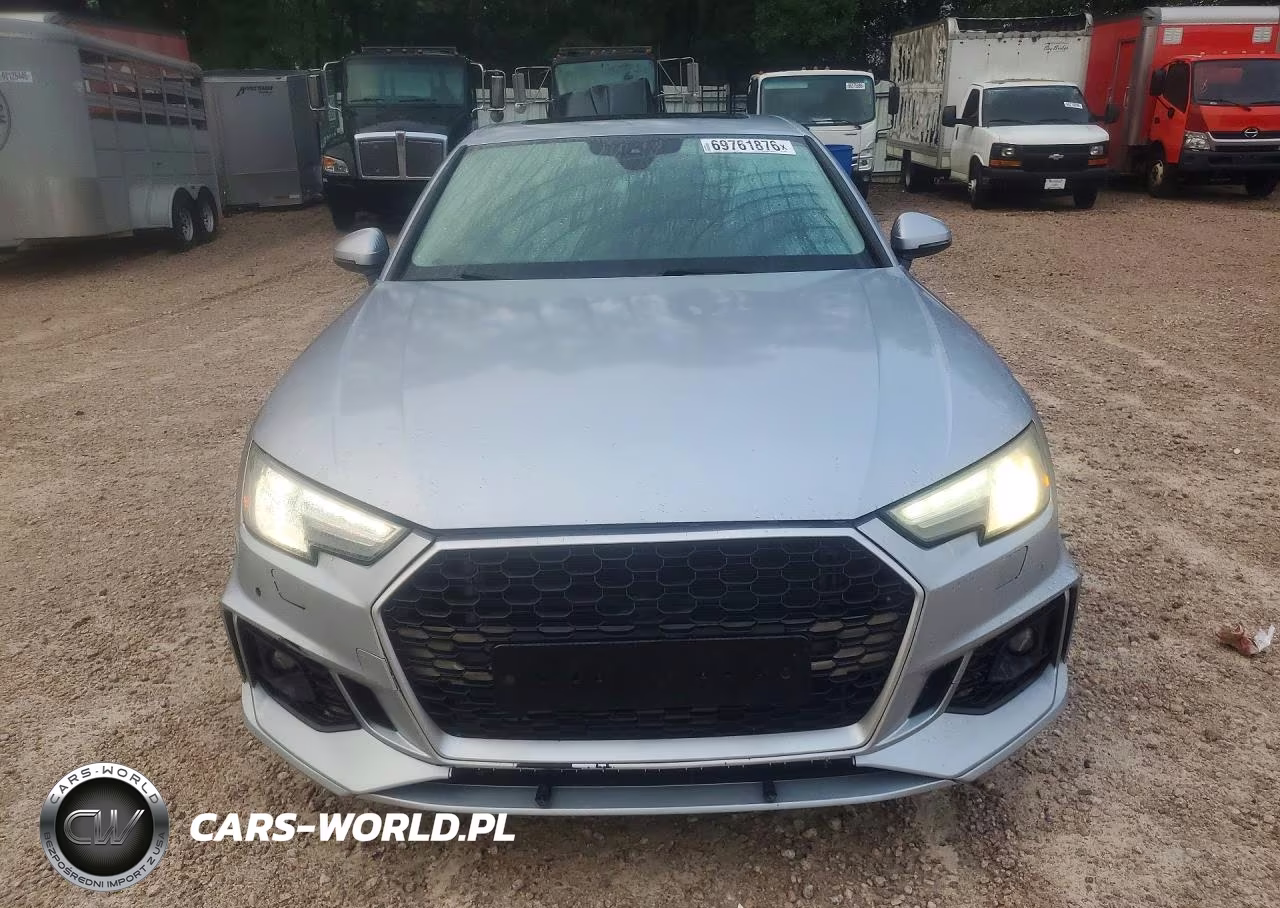 2017 Audi A4 Premium VIN:WAUANAF40HN003580 - 5