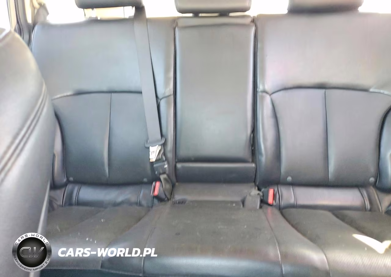 2011 Subaru Outback 3.6R Limited VIN:4S4BRDKC8B2315953 - 10