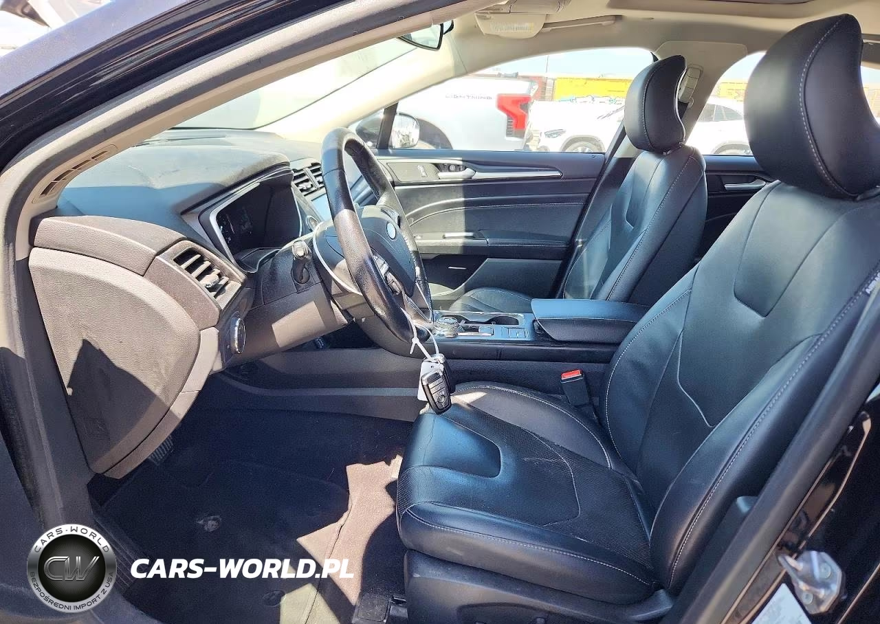 2019 Ford Fusion Titanium VIN:3FA6P0SU1KR174030 - 7