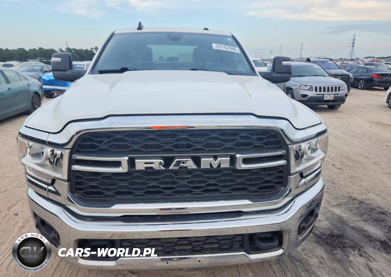 2023 Ram 2500 Tradesman VIN:3C6UR5HJ4PG611826 - 5