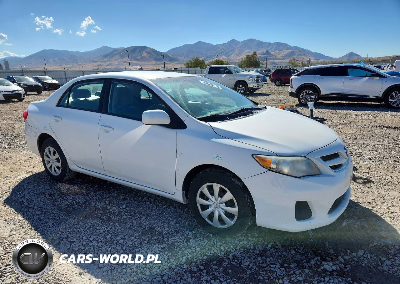 2011 Toyota Corolla Le VIN:2T1BU4EE4BC633022 - 4