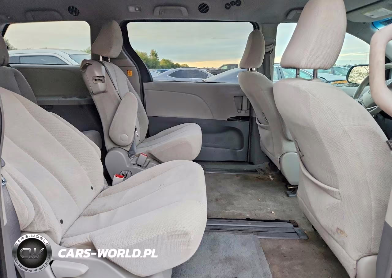 2012 Toyota Sienna Le 8-Passenger VIN:5TDKA3DC6CS015745 - 11